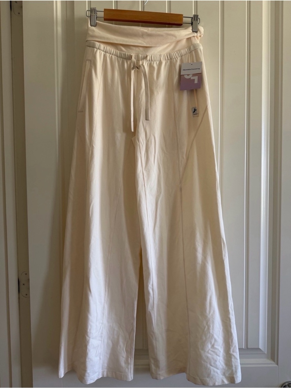 JoyLab Mid-Rise Foldover Wide
Leg Pants  Cream XS NWT